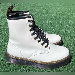 Doc Dr. Martens Zavala White Leather Boots Women’s Size 7